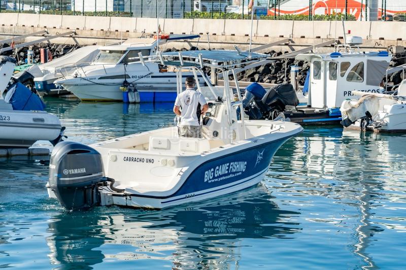Foto 38fff33d-ffae-4c03-81a6-ba9dc5555867. Alquiler local comercial se vende empresa de pesca deportiva. en Arona