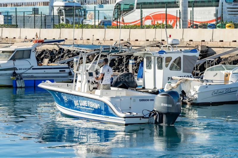 Foto d650f04a-aadb-4209-82a7-bddc584a4f94. Alquiler local comercial se vende empresa de pesca deportiva. en Arona