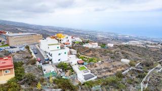 Xalet  El gamon. En venta  propiedad con 2 apartamentos y terrazas en guía de iso