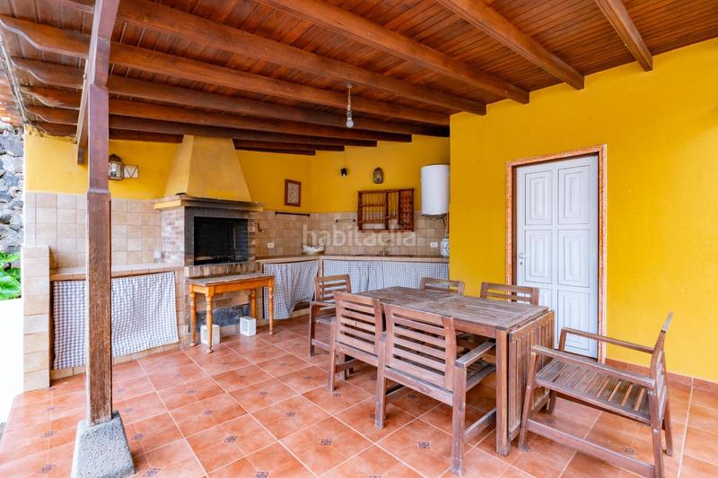Foto 3d543ef4-dcfa-4b7c-aa73-b4a191ac6477. Chalet  independiente con vistas al mar y montaña en Bajamar en San Cristóbal de La Laguna