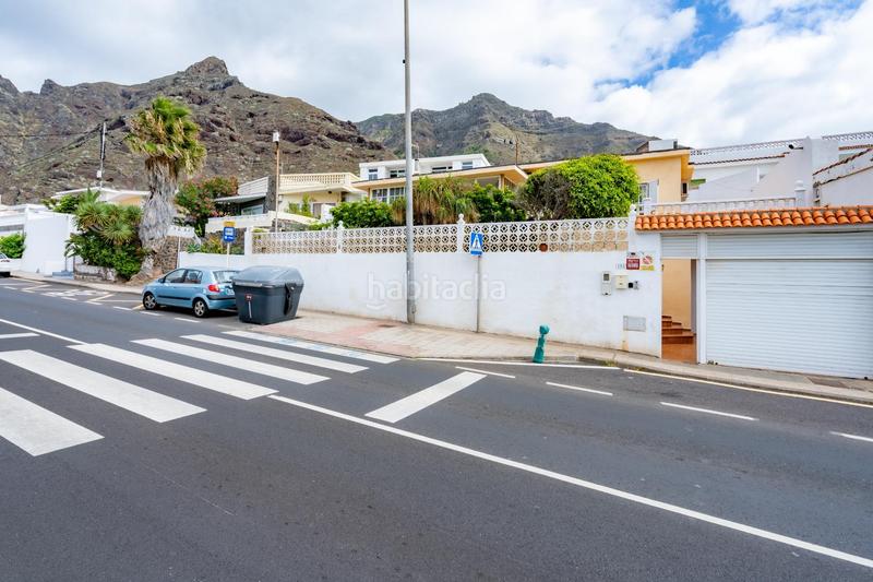 Foto 99397f0e-d722-4d71-830b-fc435d345771. Chalet  independiente con vistas al mar y montaña en Bajamar en San Cristóbal de La Laguna