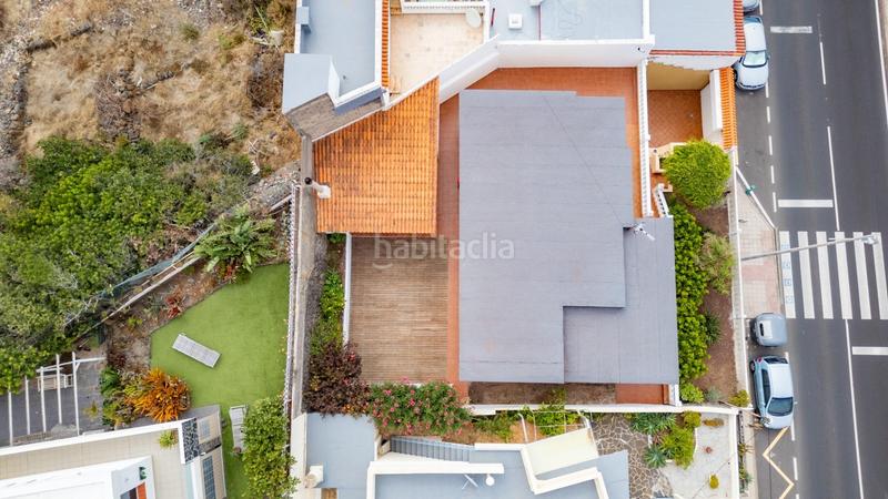 Foto a0f4611c-cf8d-4283-90ee-e1956e899595. Chalet  independiente con vistas al mar y montaña en Bajamar en San Cristóbal de La Laguna