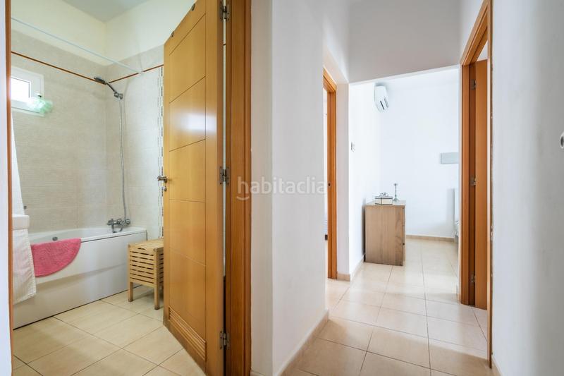 Foto a7fcee88-b42f-4e5d-af6a-d27a52145a69. Chalet  independiente con vistas al mar y montaña en Bajamar en San Cristóbal de La Laguna