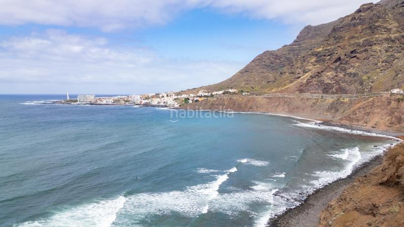 Foto b3a02d70-22e8-4fee-a764-89e64e6fa3b3. Chalet  independiente con vistas al mar y montaña en Bajamar en San Cristóbal de La Laguna