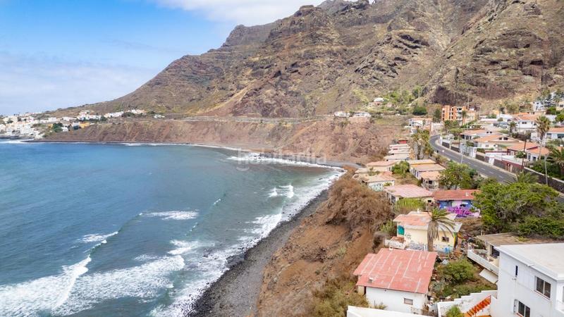 Foto c1694376-cb6a-492e-b95e-0104a098c4ed. Chalet  independiente con vistas al mar y montaña en Bajamar en San Cristóbal de La Laguna