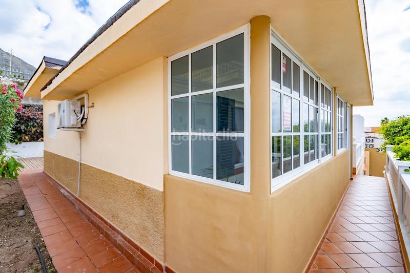 Foto c29ab6e2-4e83-40e6-b3da-ad1dde5d1732. Chalet  independiente con vistas al mar y montaña en Bajamar en San Cristóbal de La Laguna