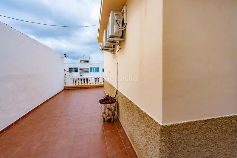 Foto cd370685-f71c-453e-b055-cc71d5cc805a. Chalet  independiente con vistas al mar y montaña en Bajamar en San Cristóbal de La Laguna