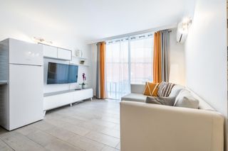 Estudi  Avenida jose miguel galvan bello. Apartamento recién reformado