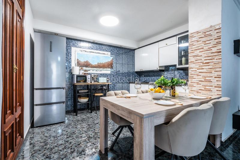 Foto 7ead09eb-0a5a-4747-8d75-e3e3e0da423f. Apartament a calle roque de jama 7 a Los Cristianos Arona