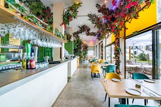 Lloguer Local Comercial a Mexico 3. Traspaso restaurante en primera línea del mar