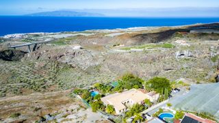 Xalet  Calle batista. Espectacular finca residencial de lujo con 6 viviendas, zona de