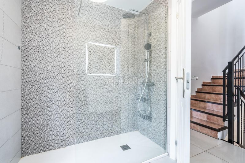 Foto af40471e-8443-4a35-9212-3e9729c562f6. Casa adossada amb aparcament a Casco Urbano Adeje