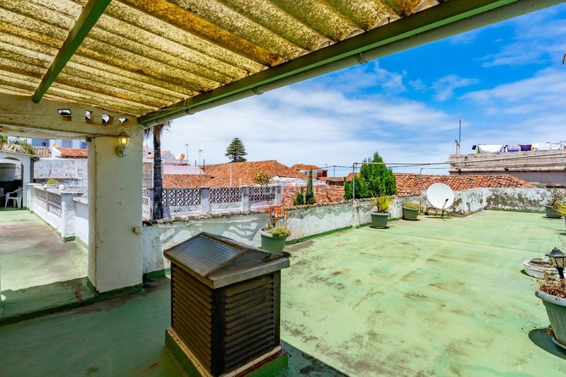 Foto 753b90a5-42e0-4889-833c-06451a02a64c. Casa amb aparcament a Centro Orotava (La)