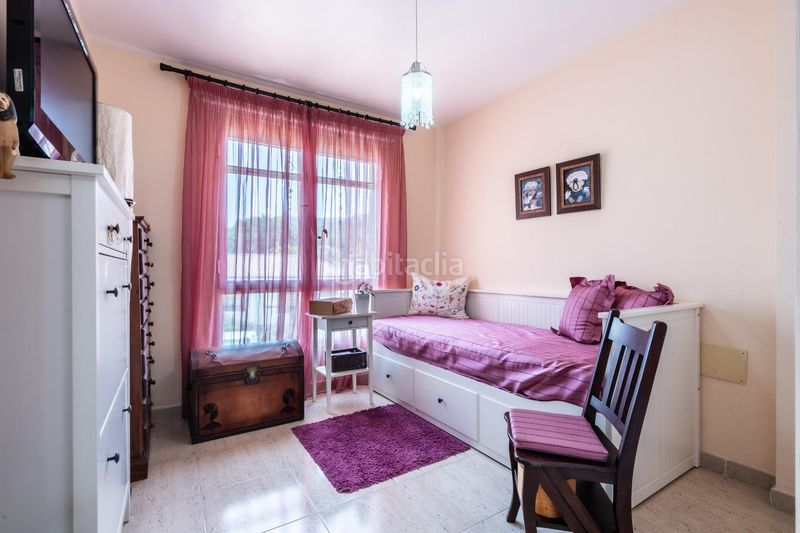 Foto 58c0f306-473c-4664-a8b9-5c7a10f1fd1c. Casa aparellada amb aparcament a Tegueste