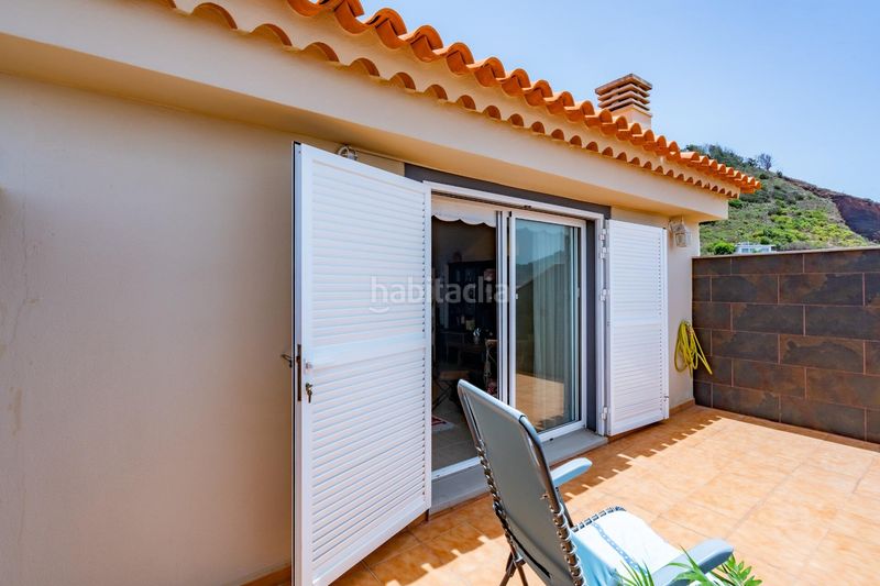 Foto 9e8b3c74-1de2-469a-9a76-94de667366d0. Casa aparellada amb aparcament a Tegueste