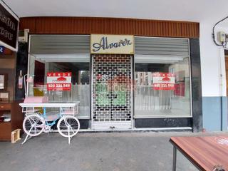 Local commercial à Arévalo. Inmhogar arévalo vende local en plena plaza del arrabal, 05200