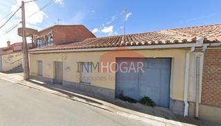 Casa a Collado de Contreras. Inmhogar vende casa con terreno en collado de contreras