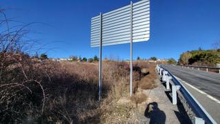 Terrain résidentiel à Herradón de Pinares. Terreno urbano en la cañada, ávila, 15.335 metros