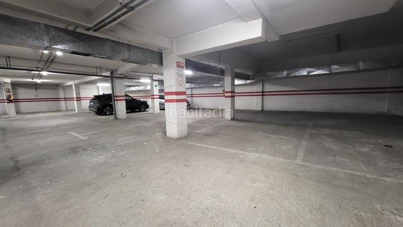 Foto 0d6dd09c-82a5-436c-8cea-babf51964c08. Aparcament cotxe a Centro Ávila