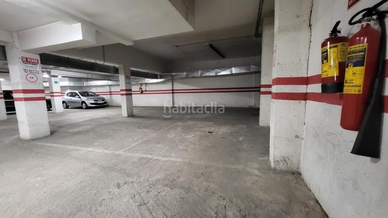 Foto 4f0cbca9-bd79-4bb0-a790-48f0320c9532. Aparcament cotxe a Centro Ávila