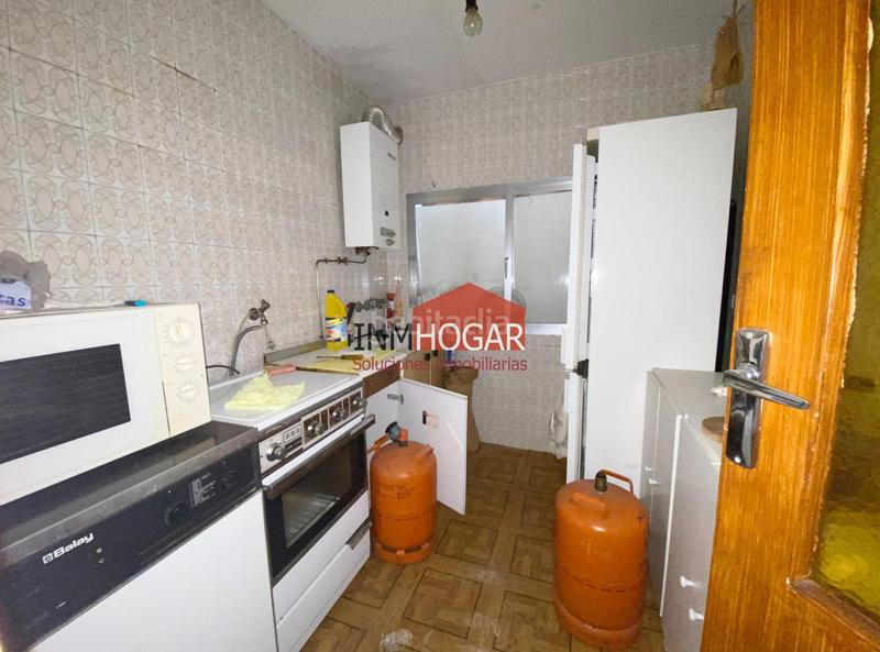 Foto e699f748-d9b7-4b65-a4f0-b94684582fe1. Casa con parcheggio in Torre (La)