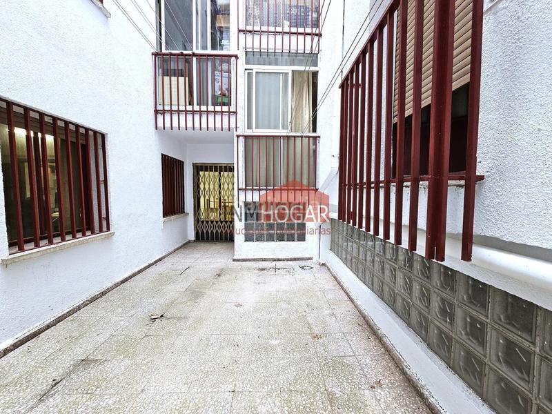 Foto 4c375642-4179-478f-b6ad-a6c31819dd5e. Planta baixa amb calefacció a Sur Ávila