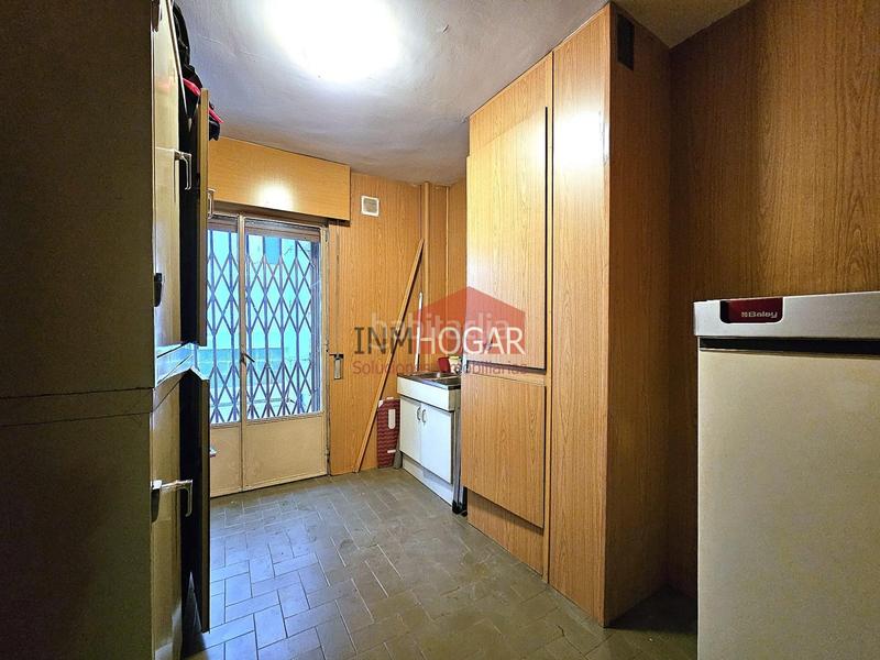 Foto b8ce1f1e-6626-4969-88a9-a7bfe9ee2ea0. Planta baixa amb calefacció a Sur Ávila