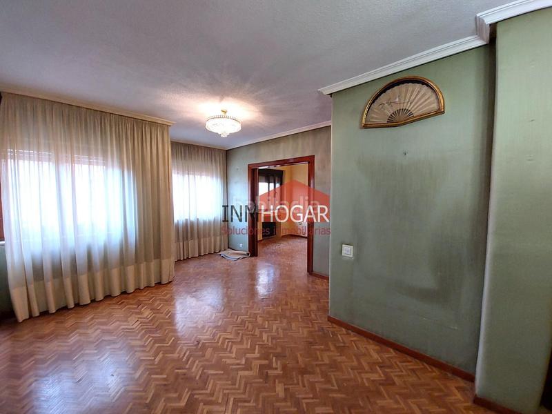 Foto dcb539fc-7464-497f-afb3-28cd4a991c54. Piso vivienda en san roque, 05002 en Centro Ávila