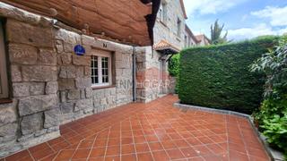 Casa a Estación. Casa singular unifamiliar con dos viviendas en centroestación áv
