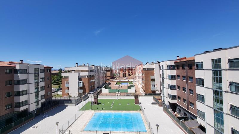 Foto 2c2f80c5-a21e-47ab-b931-4e1a8287c9e8. Pis amb calefacció aparcament piscina a Sónsoles Ávila