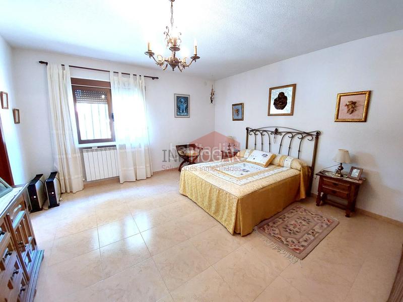 Foto 185415b4-3b2a-408c-bd4d-d7dc293580aa. Xalet amb calefacció aparcament piscina a Peñalba de Ávila