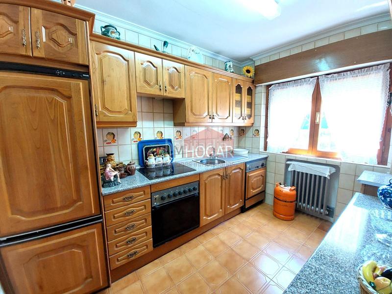 Foto 46eb2bf1-cbab-46e5-a8c4-b208fc7ff43d. Xalet amb calefacció aparcament piscina a Peñalba de Ávila