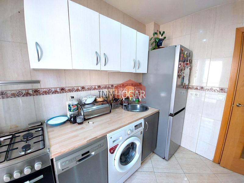 Foto ba13e3f8-c4fe-4da0-b95f-02c378a127cb. Flat with heating in San Antonio Ávila