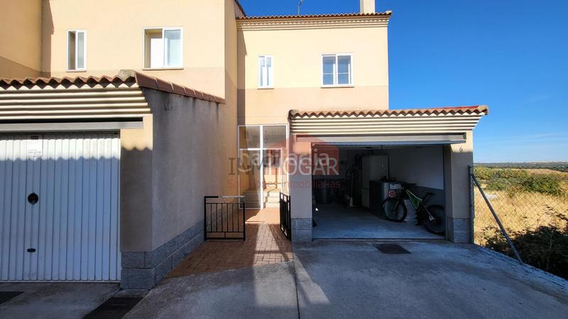 Foto 1bc2ce84-a159-4019-a4e1-47460102d1bf. Casa adossada amb calefacció aparcament a Berrocalejo de Aragona