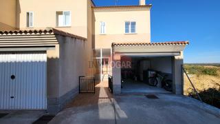 Casa a schiera in Berrocalejo de Aragona. Chalet en venta en berrocalejo de aragona