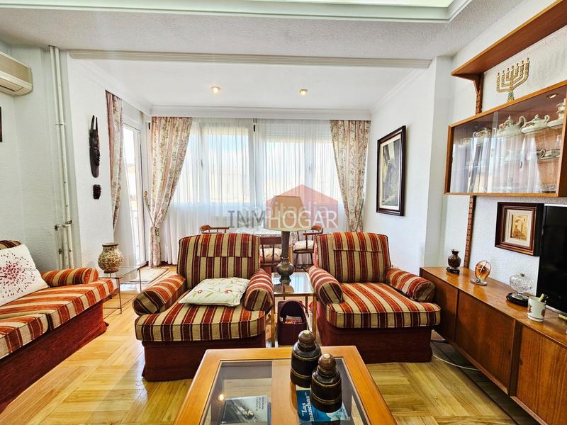 Foto 5e7549bc-4353-43c8-b9a8-02fd7e044155. Etagenwohnung mit heizung in Centro Ávila