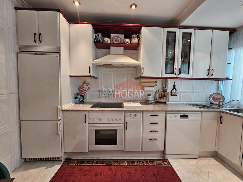 Foto 6dca339c-1124-46a0-9a78-fa68105cb15f. Etagenwohnung mit heizung in Centro Ávila