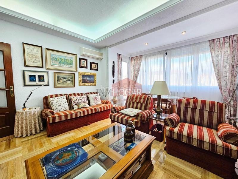 Foto 834cfd81-a6e3-4706-aa36-ebe36f77f971. Etagenwohnung mit heizung in Centro Ávila