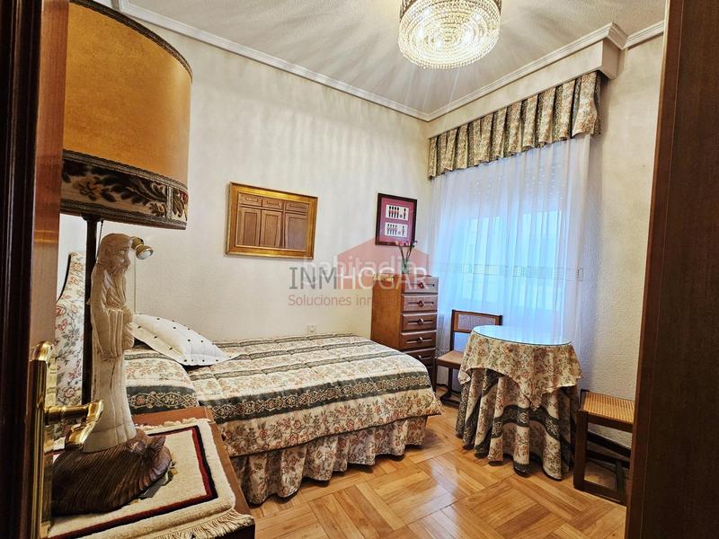 Foto f114425d-b4b8-409c-83be-e17005741a78. Etagenwohnung mit heizung in Centro Ávila