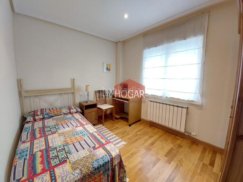 Foto 483522c3-91d3-4c77-af23-ba54f74ce696. Affitto appartamento con riscaldamento parcheggio piscina in Ávila