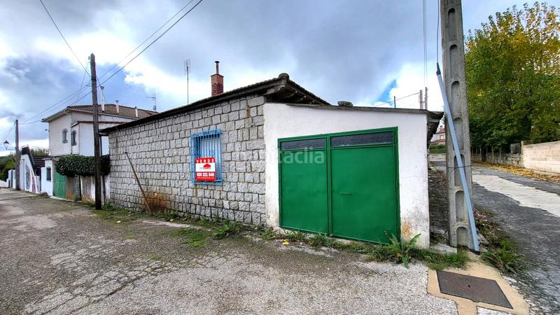 Foto c5a7a655-924b-49a2-a90c-090c97098486. Chalet with parking in Herradón de Pinares