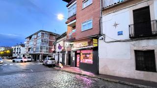 Pis a San Antonio. Piso en san antonio, ávila 05005