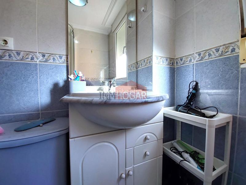 Foto 5d65f464-a999-4874-8a26-4256623c0688. Piso oportunidad para inversores vivienda seminueva en zona Universidad, actualmente alquilada en Ávila