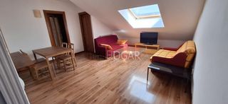 Rent Flat in Sur. Acogedor ático en alquiler en la zona sur, ávila 05003