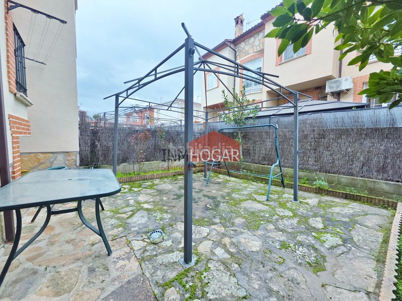 Foto 4967e8ea-de4d-4ee9-99c9-1316a973285f. Casa adossada amb calefacció aparcament a Navaluenga