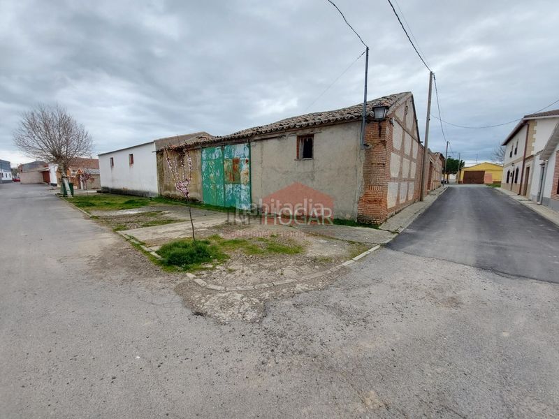 Foto 4eed6e29-450a-496a-8e86-cb270546e5b1. Casa amb aparcament a Muñosancho