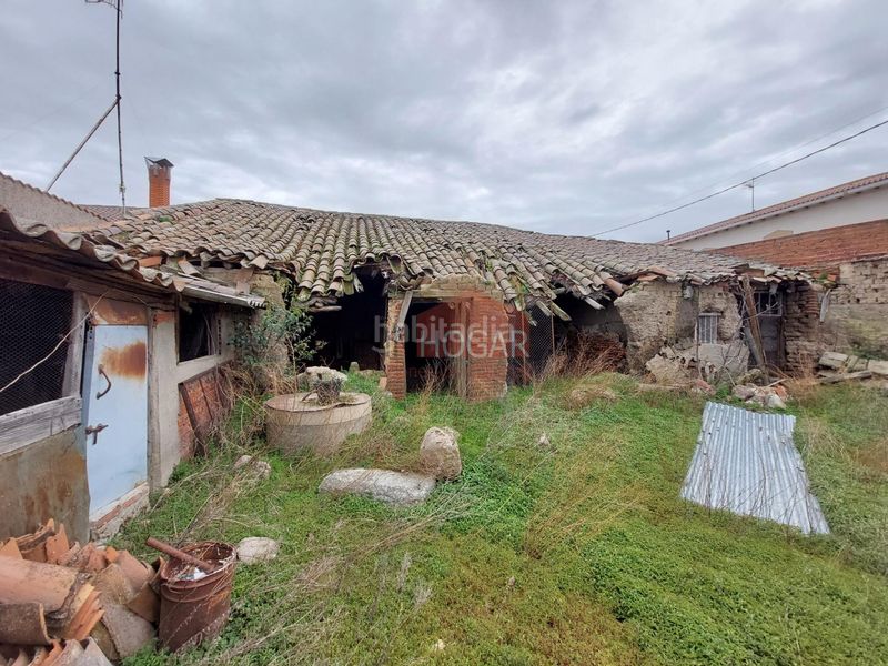 Foto 6bd93811-d8a9-4cc9-aa52-2354dc6ef77b. Casa amb aparcament a Muñosancho