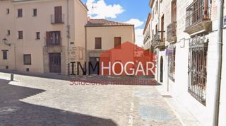 Flat in Murallas. Exclusiva oportunidad de inversión navealmacén con proyecto de v