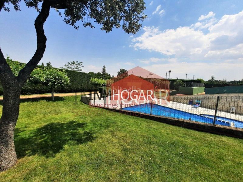 Foto e722e31e-5838-461b-8de7-38633300671f. Pis amb calefacció aparcament piscina a Hervencias Altas - El Pinar Ávila