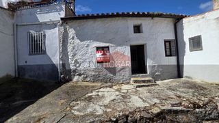 Casa in Santa María del Cubillo. Casa en blascoeles